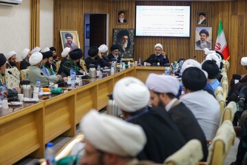 تصاویر| بیستمین نشست رسالات با حضور منبری های شاخص هیئات کشور