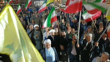 تصاویر/ هشتاد و دومین شب حضور پرشور مردم ولایتمدار مامونیه در تجدید بیعت با آرمان‌های انقلاب
