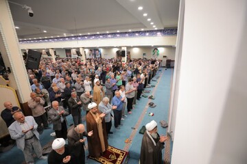 تصاویر/ اقامه نماز جمعه در ساوجبلاغ