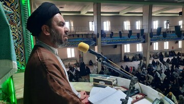تصاویر/ اقامه نماز عبادی سیاسی جمعه در خمین