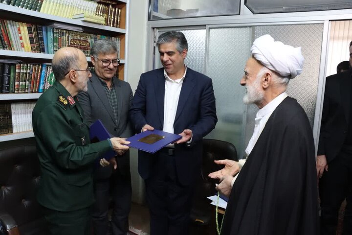 تصاویر/کنگره شهدای استان مرکزی با نقش آفرینی دانش آموزان