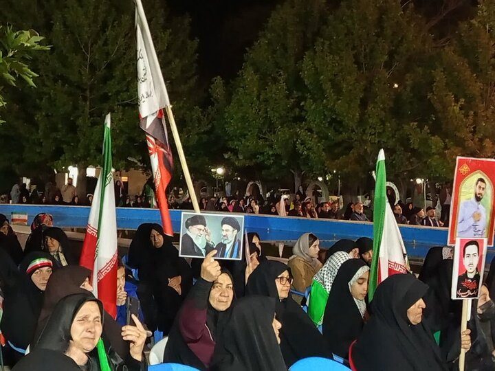 تصاویر/برگزاری یادواره شهدای خدمت در شهرستان شازند