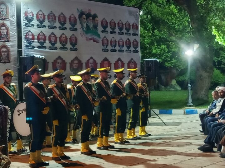 تصاویر/برگزاری یادواره شهدای خدمت در شهرستان شازند