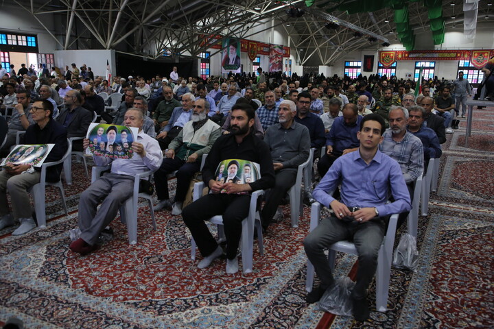 تصاویر/ دومین سالگرد شهادت شهید جمهور و شهدای خدمتِ پرواز اردیبهشت در اصفهان