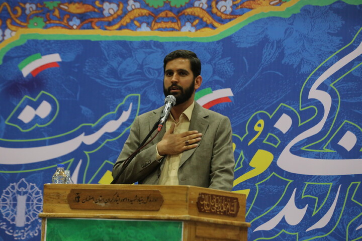 تصاویر/ دومین سالگرد شهادت شهید جمهور و شهدای خدمتِ پرواز اردیبهشت در اصفهان