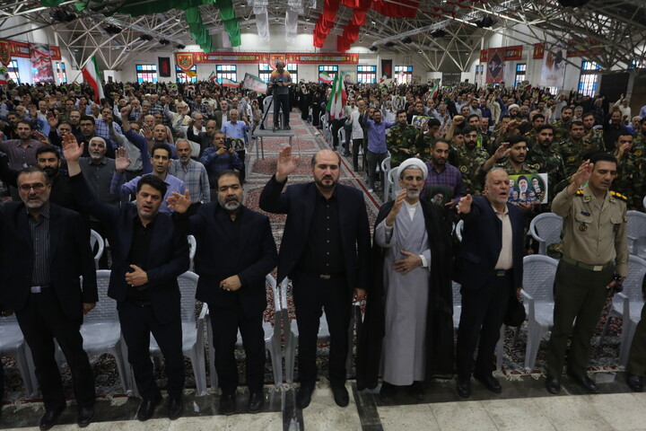 تصاویر/ دومین سالگرد شهادت شهید جمهور و شهدای خدمتِ پرواز اردیبهشت در اصفهان