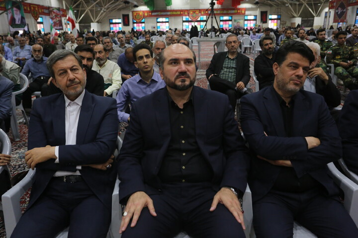 تصاویر/ دومین سالگرد شهادت شهید جمهور و شهدای خدمتِ پرواز اردیبهشت در اصفهان