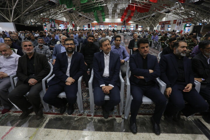تصاویر/ دومین سالگرد شهادت شهید جمهور و شهدای خدمتِ پرواز اردیبهشت در اصفهان