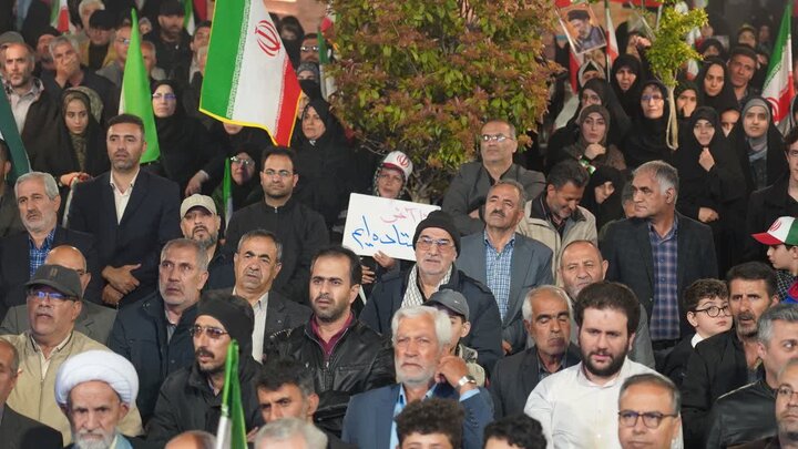 تصاویر/ راهپیمایی و تجمع شبانه مردم دارالمومنین شهرستان خوی در موج 83