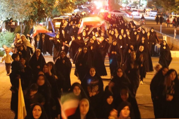 تصاویر/ اجتماع بزرگ مردم طارم در دفاع از انقلاب و کشور