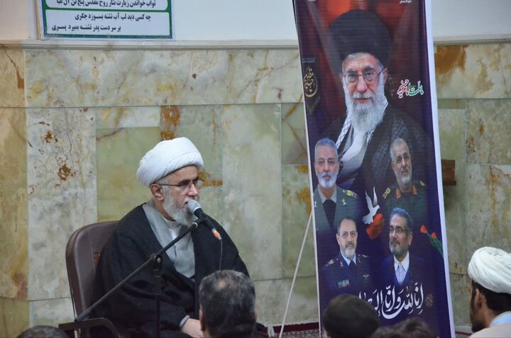 تصاویر/حضور دبیر مجمع جهانی اهل‌بیت(ع) در امامزاده محمد عابد(ع) اراک