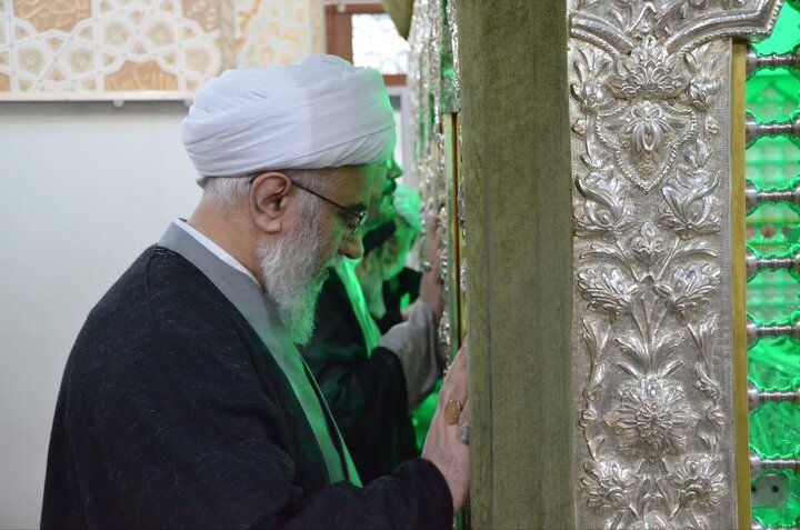 تصاویر/حضور دبیر مجمع جهانی اهل‌بیت(ع) در امامزاده محمد عابد(ع) اراک