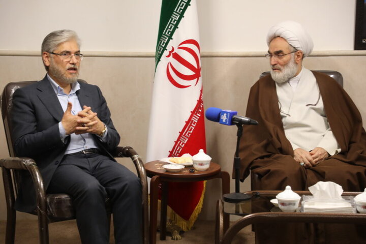 دیدار وزیر علوم با نماینده ولی فقیه در گیلان