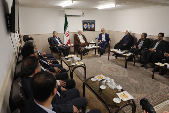 دیدار وزیر علوم با نماینده ولی فقیه در گیلان