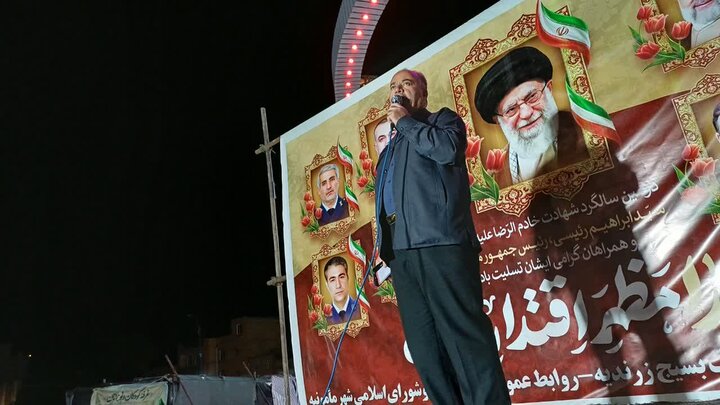 تصاویر/هشتاد و دومین شب حضور پرشور مردم ولایتمدار مامونیه در تجدید بیعت با آرمان‌های انقلاب