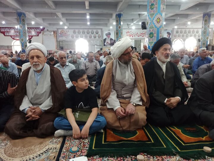 تصاویر/ نمازعبادی سیلسی جمعه کاشان