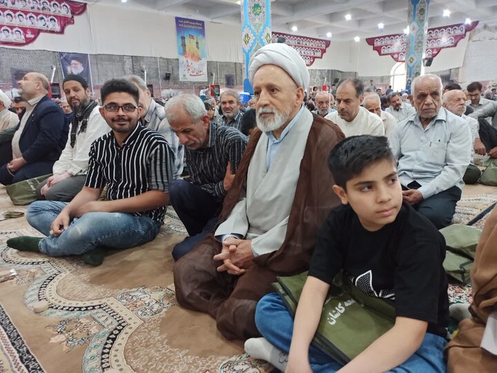 تصاویر/ نمازعبادی سیلسی جمعه کاشان