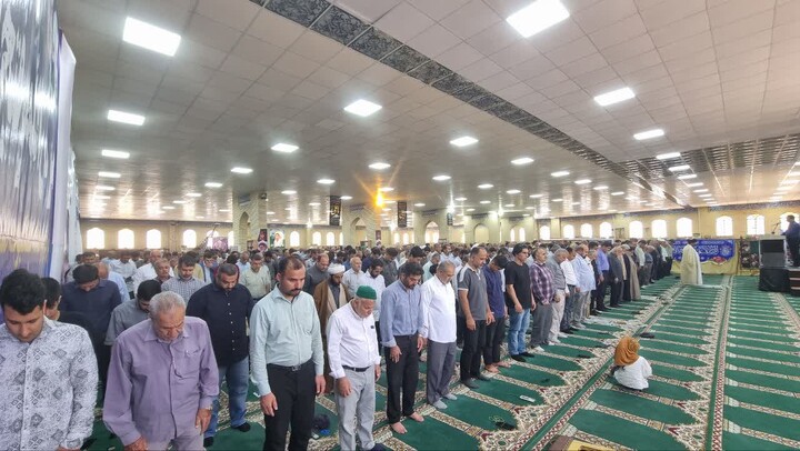 نماز جمعه گناوه به روایت تصویر