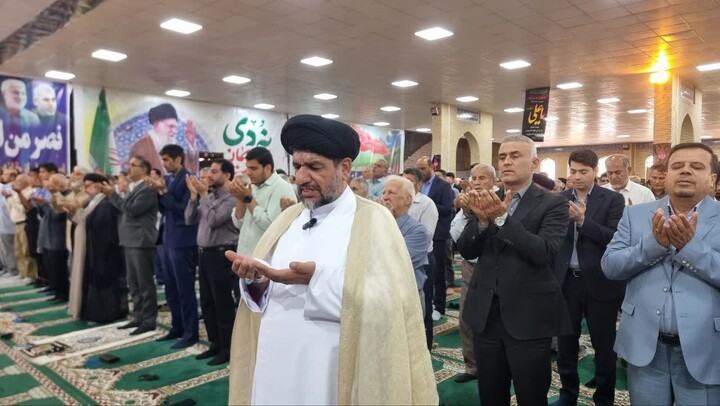 نماز جمعه گناوه به روایت تصویر