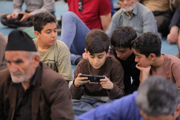 تصاویر/ اقامه نماز جمعه در ساوجبلاغ