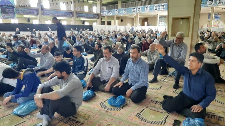 تصاویر/اقامه نماز عبادی سیاسی جمعه در خمین