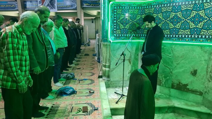 تصاویر/اقامه نماز عبادی سیاسی جمعه در خمین