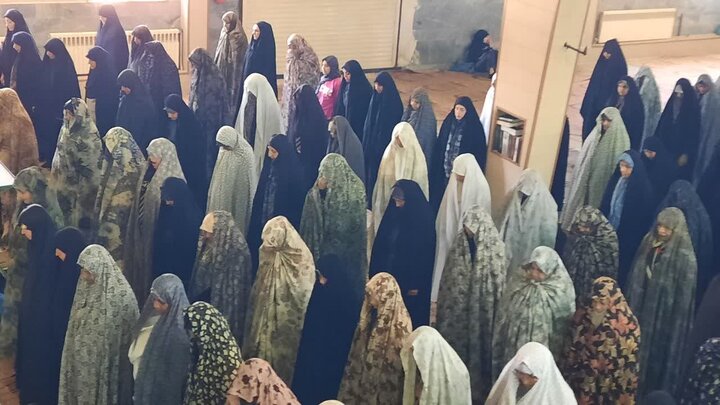 تصاویر/اقامه نماز عبادی سیاسی جمعه در خمین