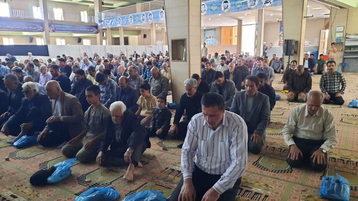 تصاویر/اقامه نماز عبادی سیاسی جمعه در خمین