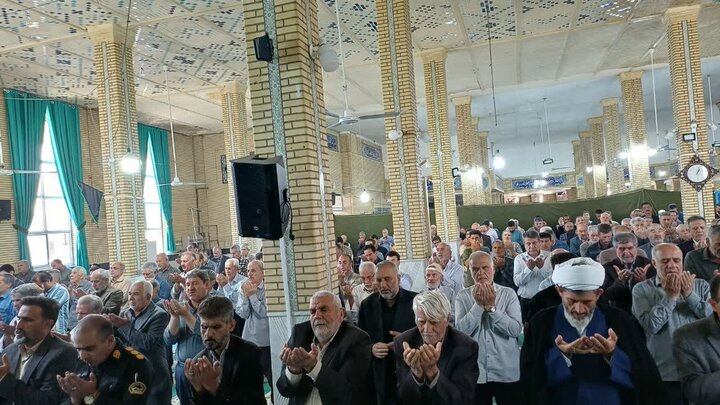 تصاویر/اقامه نماز عبادی سیاسی جمعه در زرندیه