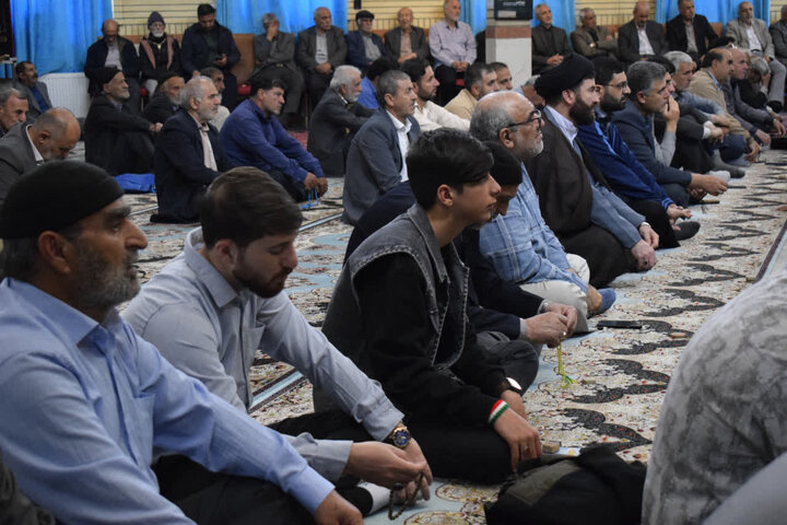 تصاویر/ اقامه نماز جمعه شهرستان بیجار