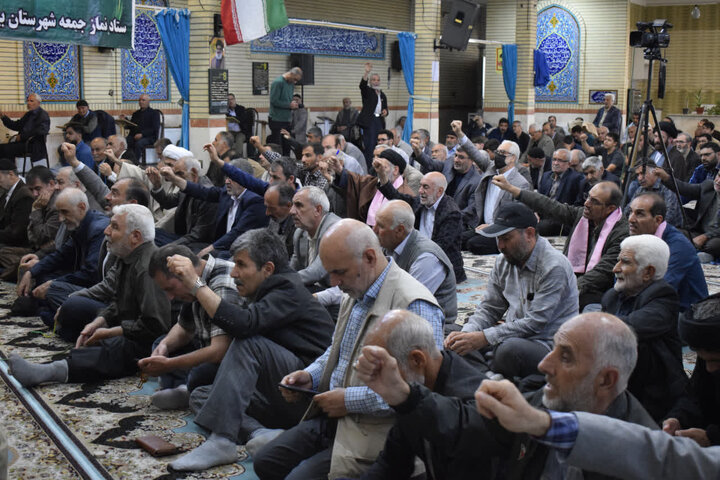 تصاویر/ اقامه نماز جمعه شهرستان بیجار