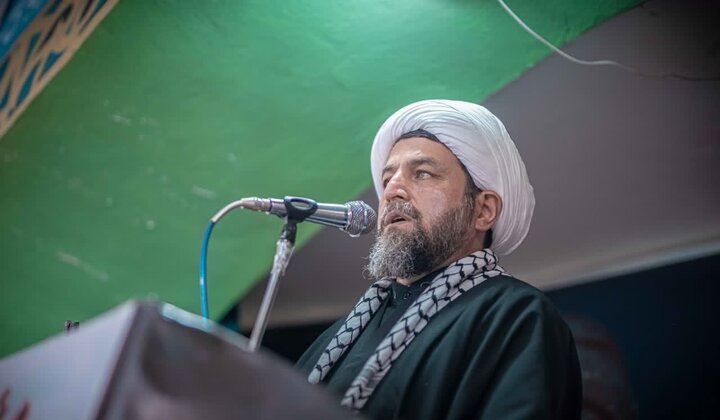 تصاویر/ نماز عبادی سیاسی جمعه سرخ رود