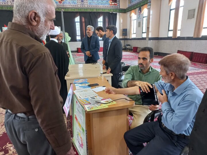 تصاویر| نماز جمعه عبادی سیاسی خوسف