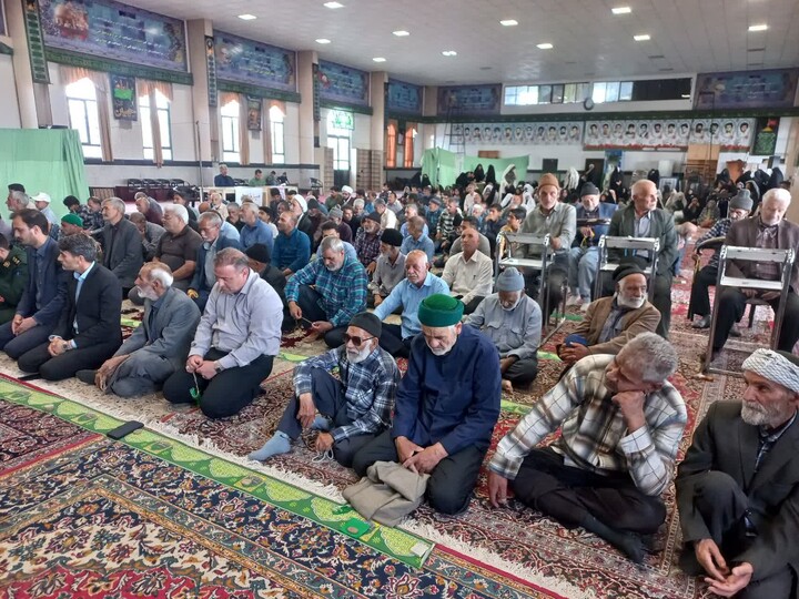 تصاویر| نماز جمعه عبادی سیاسی خوسف