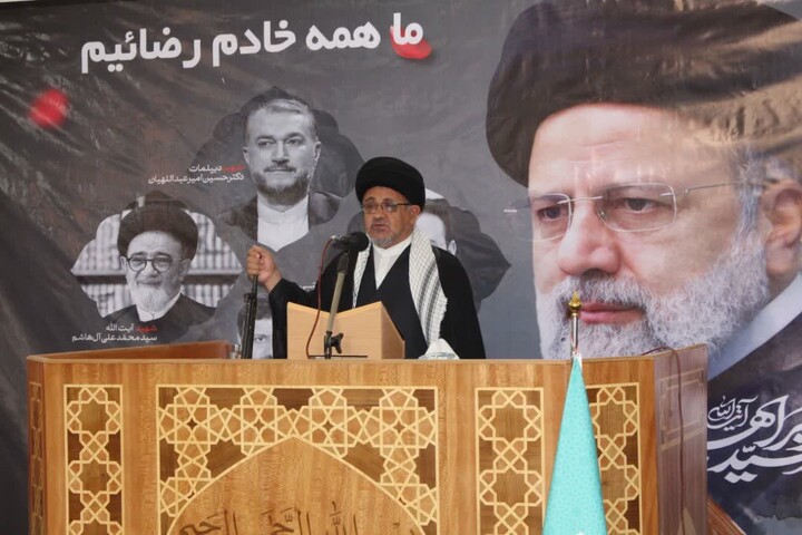 تصاویر/ اقامه نماز عبادی سیاسی جمعه در بناب