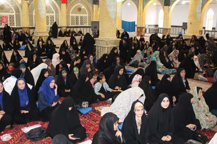 تصاویر/ اقامه نماز عبادی سیاسی جمعه در بناب
