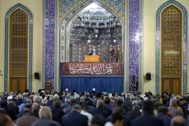 تصاویر/ اقامه نماز عبادی سیاسی جمعه در تبریز