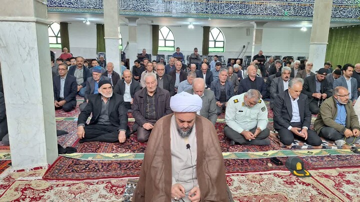 تصاویر/ اقامه نماز عبادی سیاسی جمعه در ترکمنچای