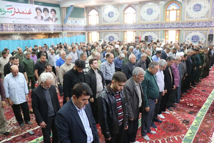 تصاویر/ اقامه نماز عبادی سیاسی جمعه در جلفا