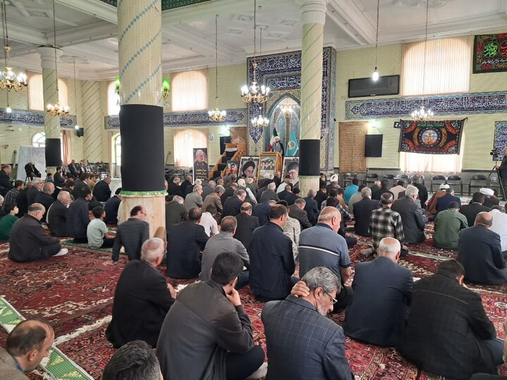 تصاویر/ اقامه نماز عبادی سیاسی جمعه در خسروشاه