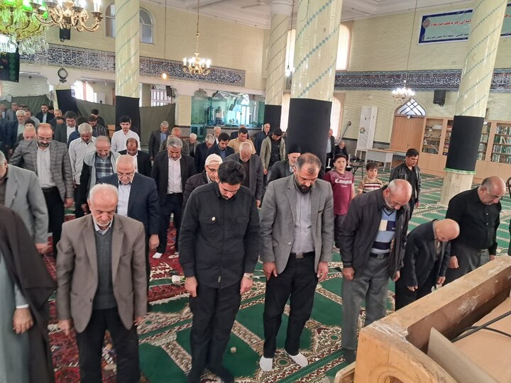 تصاویر/ اقامه نماز عبادی سیاسی جمعه در خسروشاه