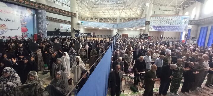 تصاویر/ نماز عبادی سیاسی جمعه شهرستان محمودآباد