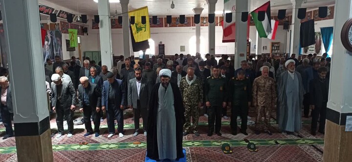تصاویر/ اقامه نماز عبادی سیاسی جمعه در دندی
