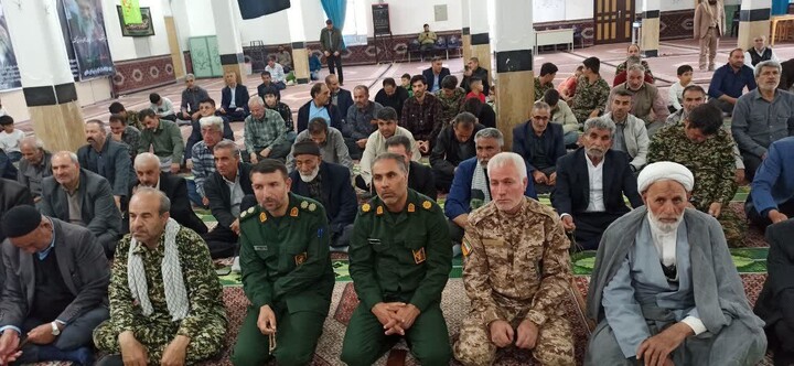 تصاویر/ اقامه نماز عبادی سیاسی جمعه در دندی