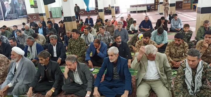 تصاویر/ اقامه نماز عبادی سیاسی جمعه در دندی