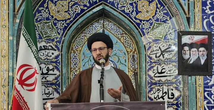 تصاویر/ اقامه نماز عبادی سیاسی جمعه در سلطانیه
