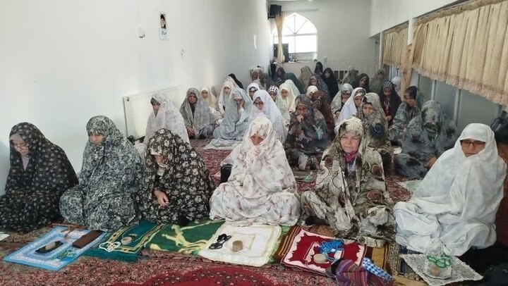 تصاویر/ اقامه نماز عبادی سیاسی جمعه در سلطانیه