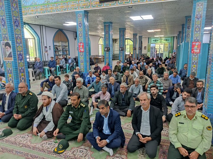 تصاویر/ اقامه نماز عبادی سیاسی جمعه در طارم