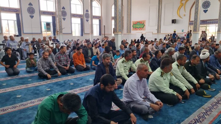 تصاویر| نماز عبادی سیاسی جمعه سربیشه