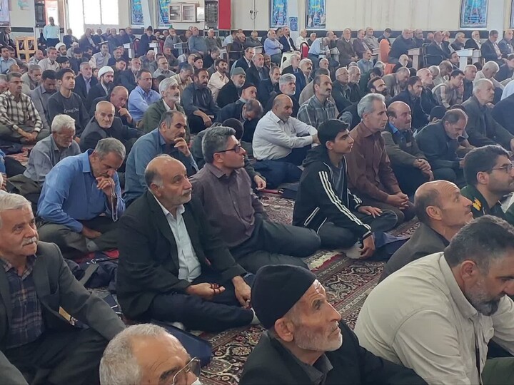 تصاویر / اقامه نماز جمعه بهار